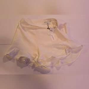 Size 2 cupcakes and cashmere shorts, white.